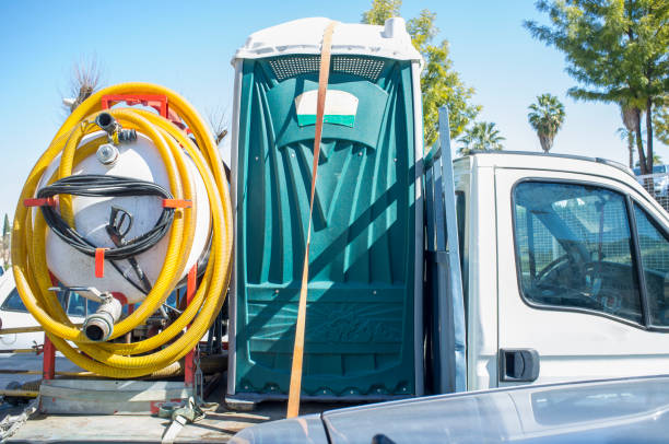 Best Portable restroom trailer rental  in Metairie, LA